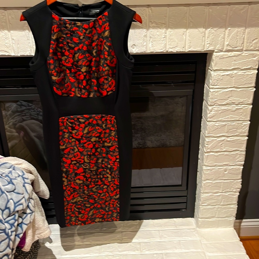 Black and red print Tahari sleeveless dress